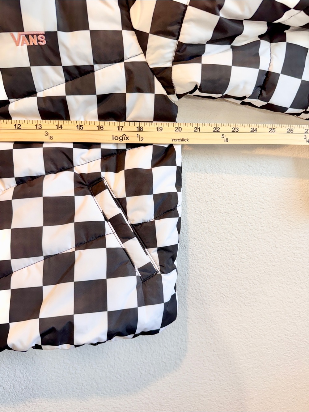 Vans Checkered Puffer Jacket Womens XS Black White Skate Streetwear Retro H75 - Picture 5 of 9